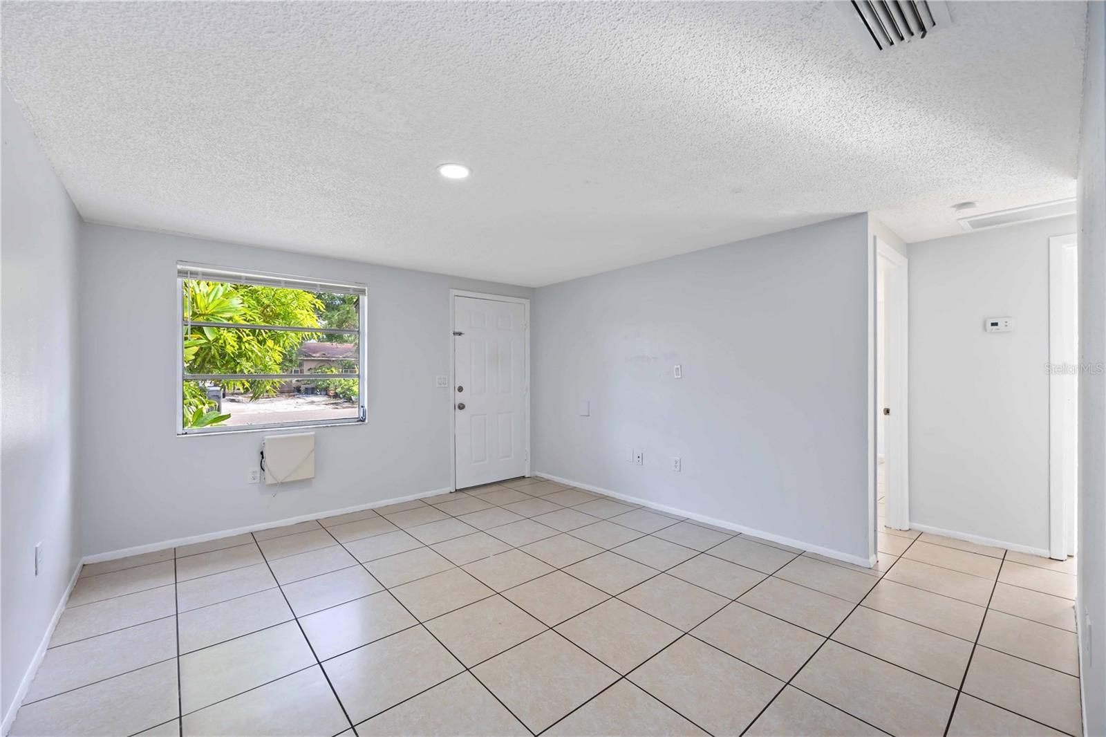 Image 6 of 32 For 408 60th Avenue Drive W