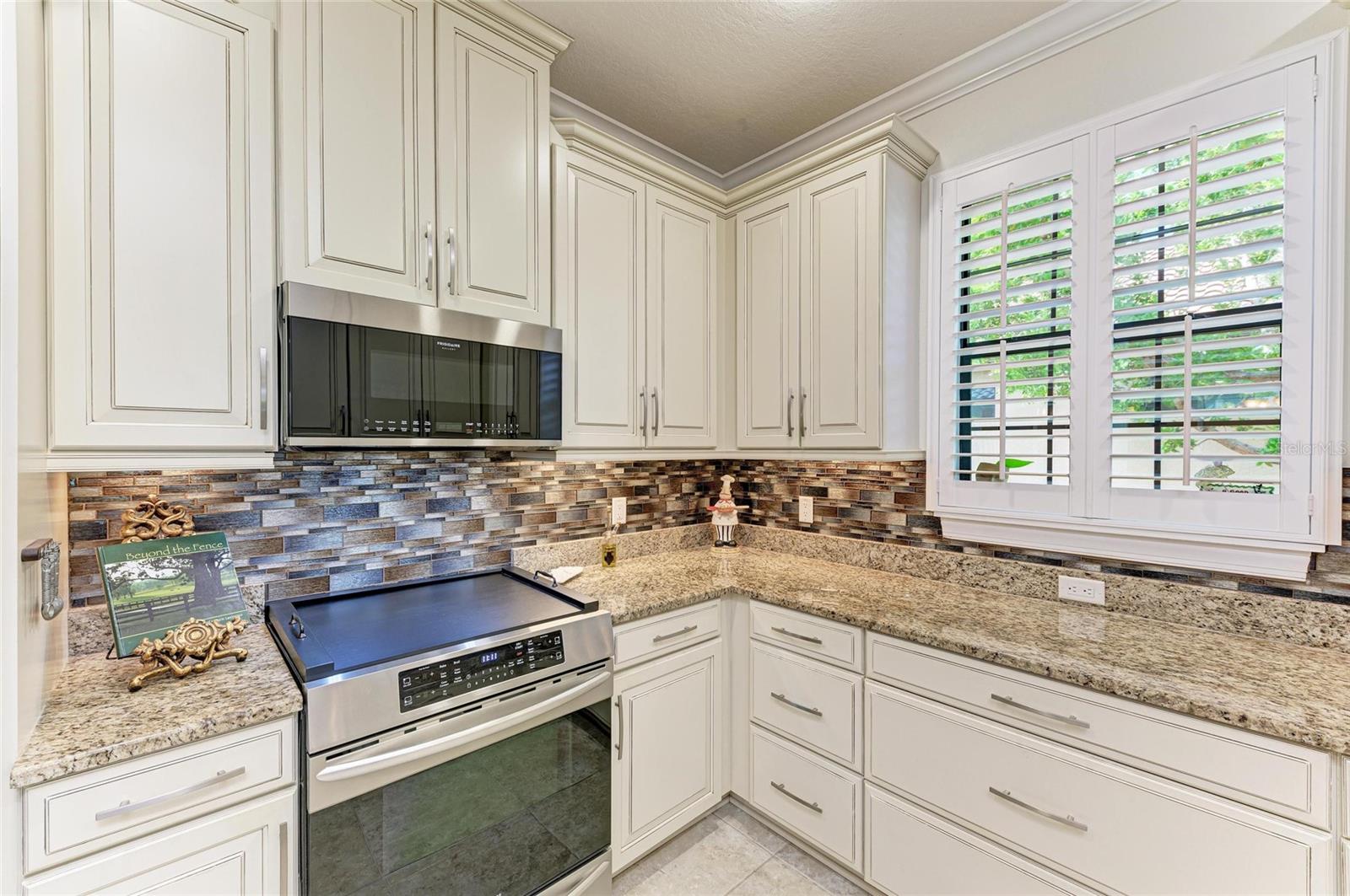 Image 19 of 57 For 8737 Bellussi Drive