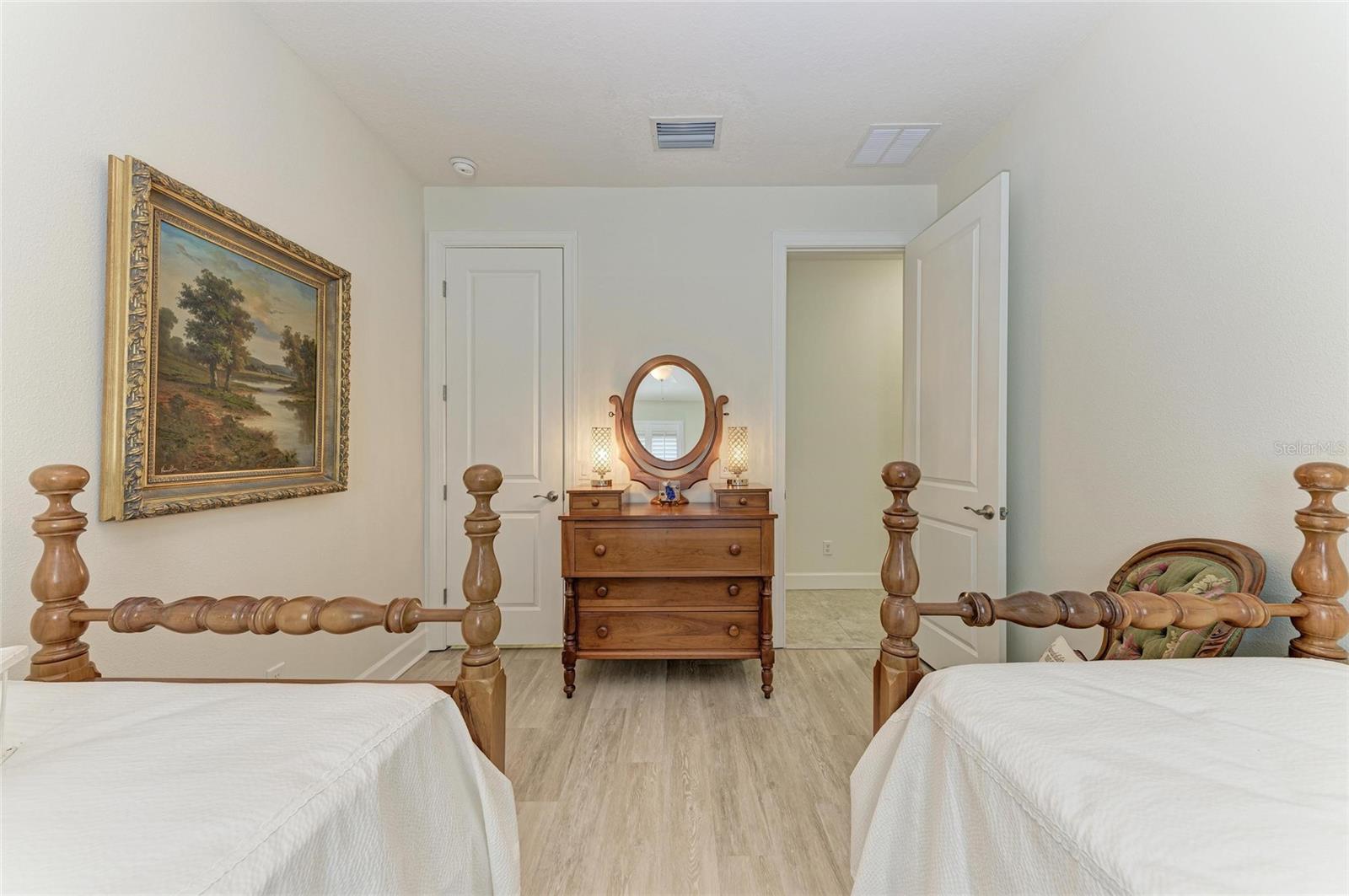 Image 38 of 57 For 8737 Bellussi Drive