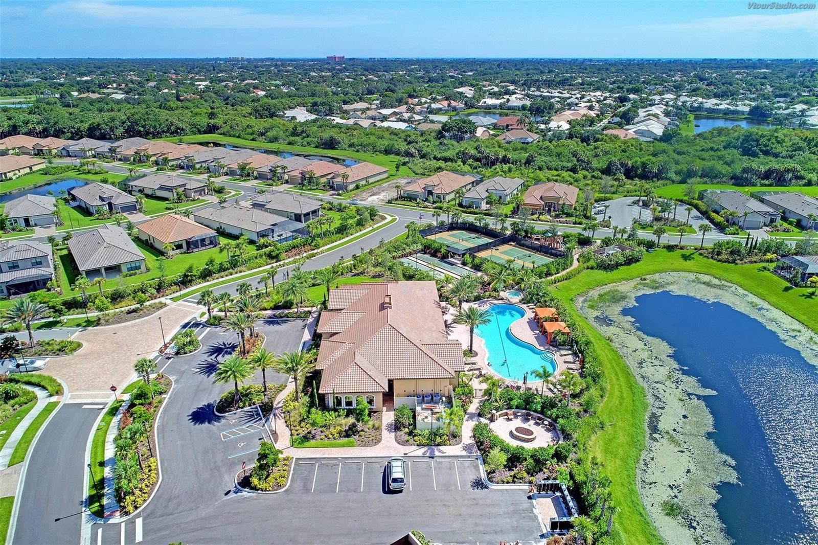 Image 43 of 57 For 8737 Bellussi Drive