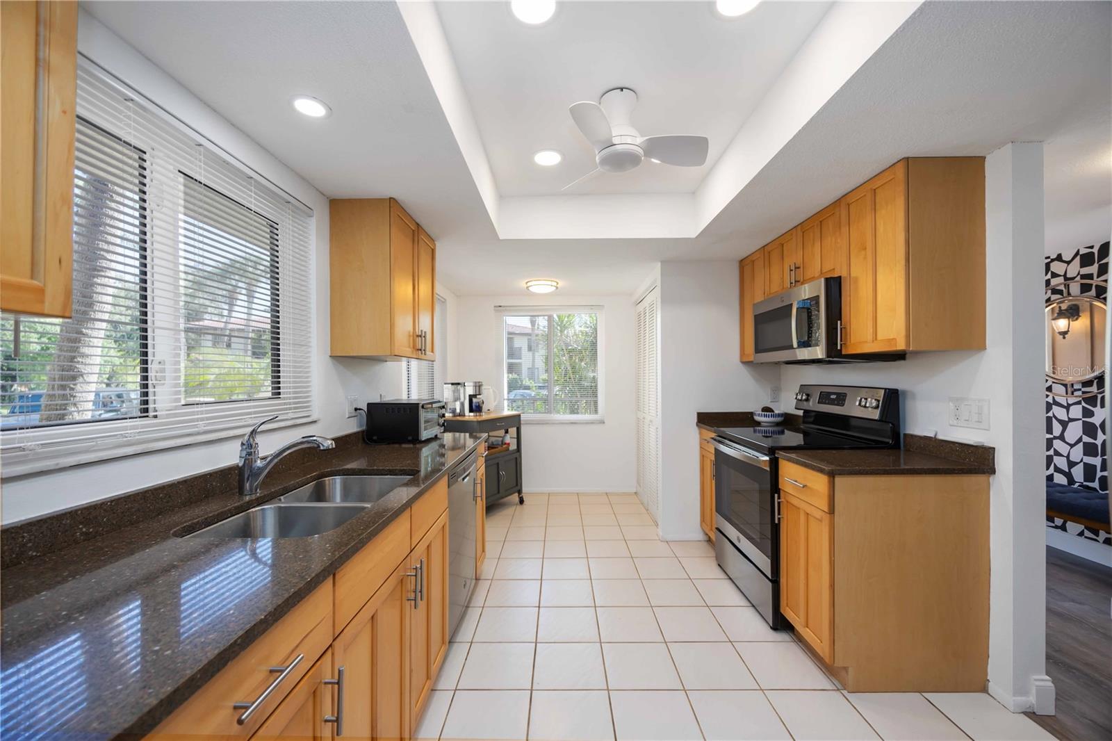 Image 16 of 50 For 6471 Seagull Drive 257