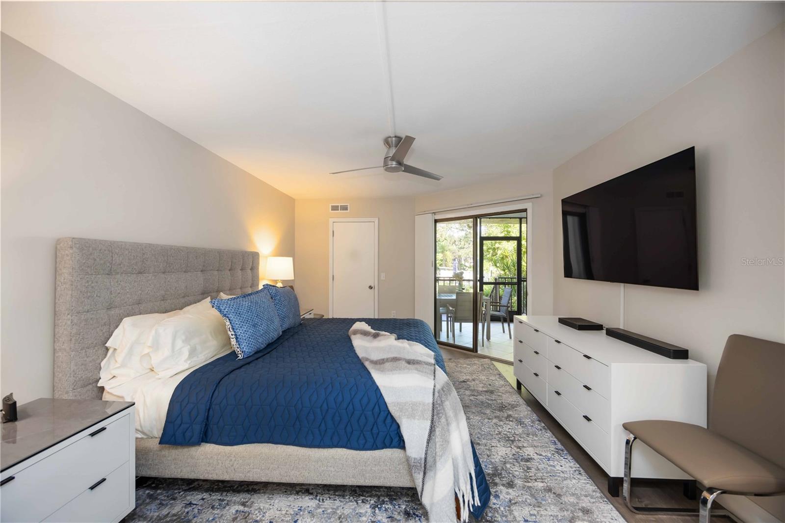 Image 22 of 50 For 6471 Seagull Drive 257