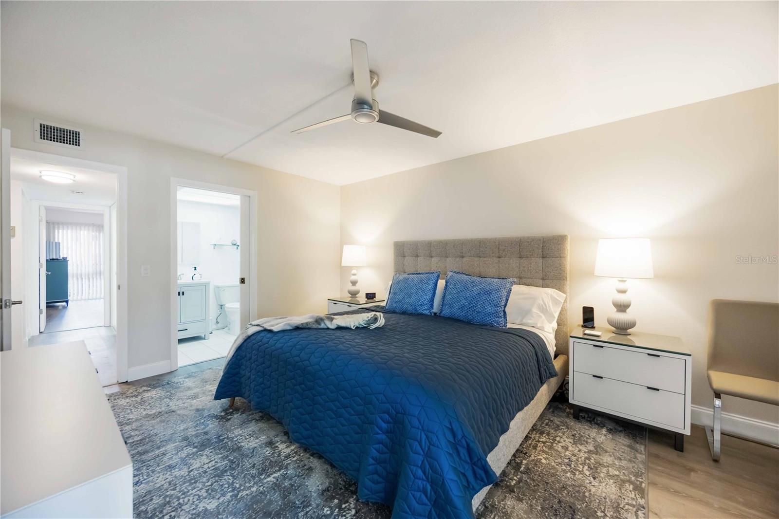 Image 23 of 50 For 6471 Seagull Drive 257