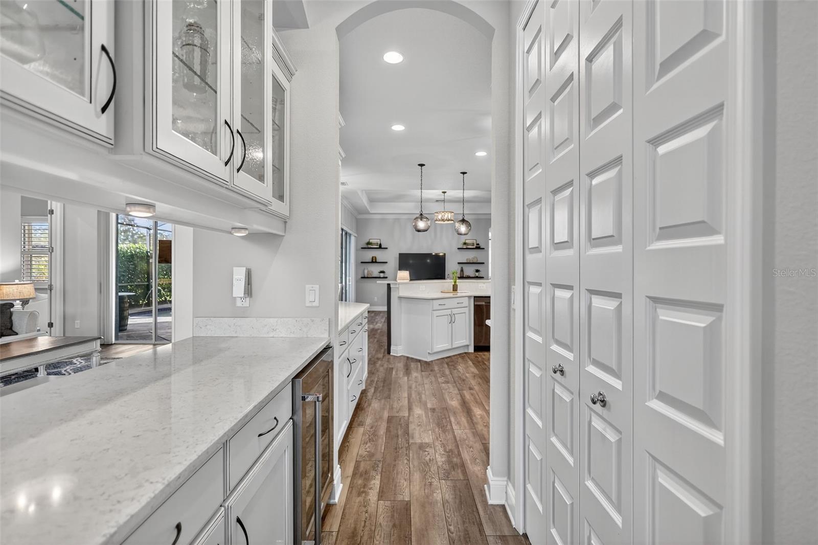 Image 22 of 71 For 16006 42nd Glen E