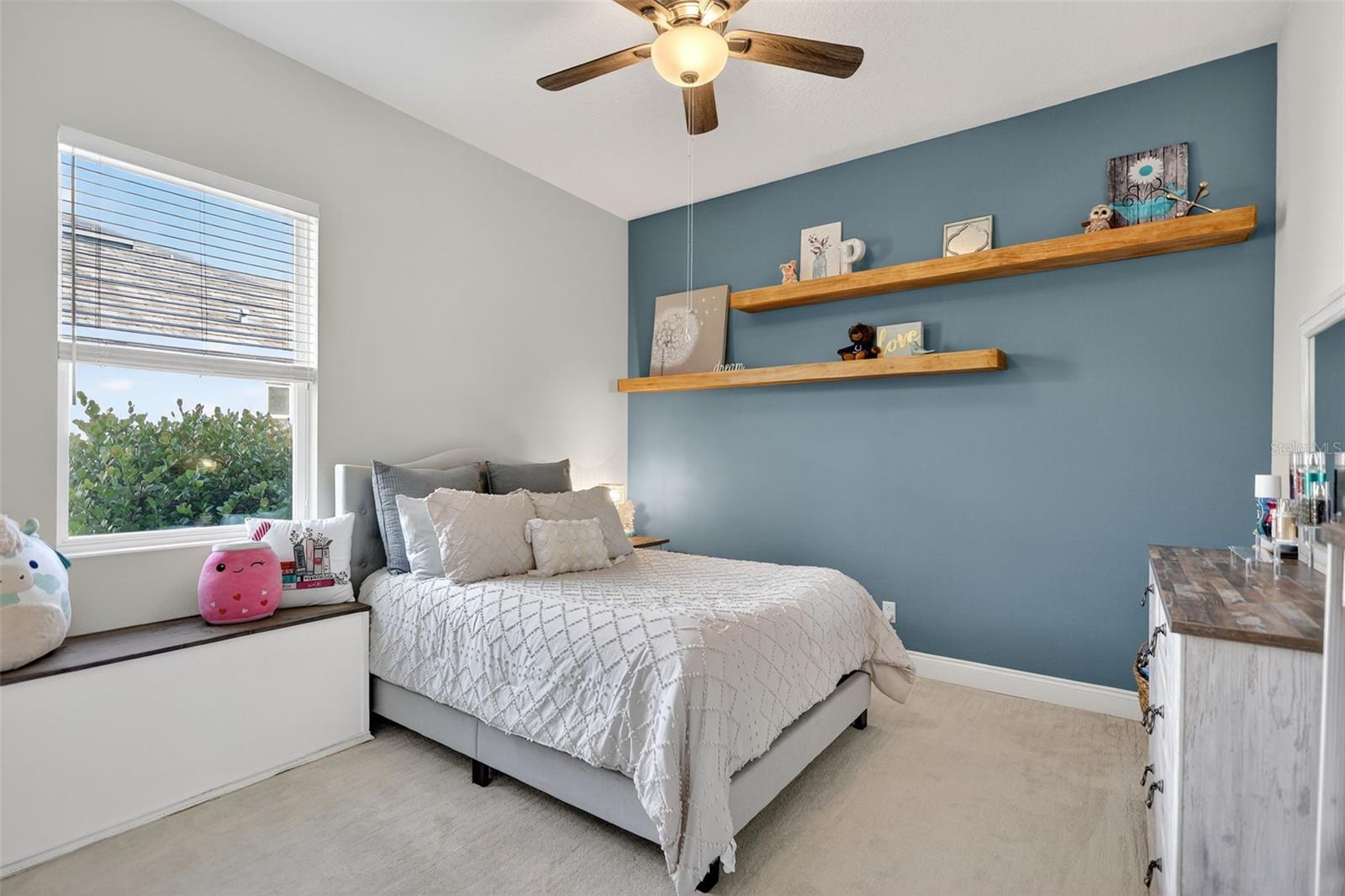 Image 36 of 71 For 16006 42nd Glen E