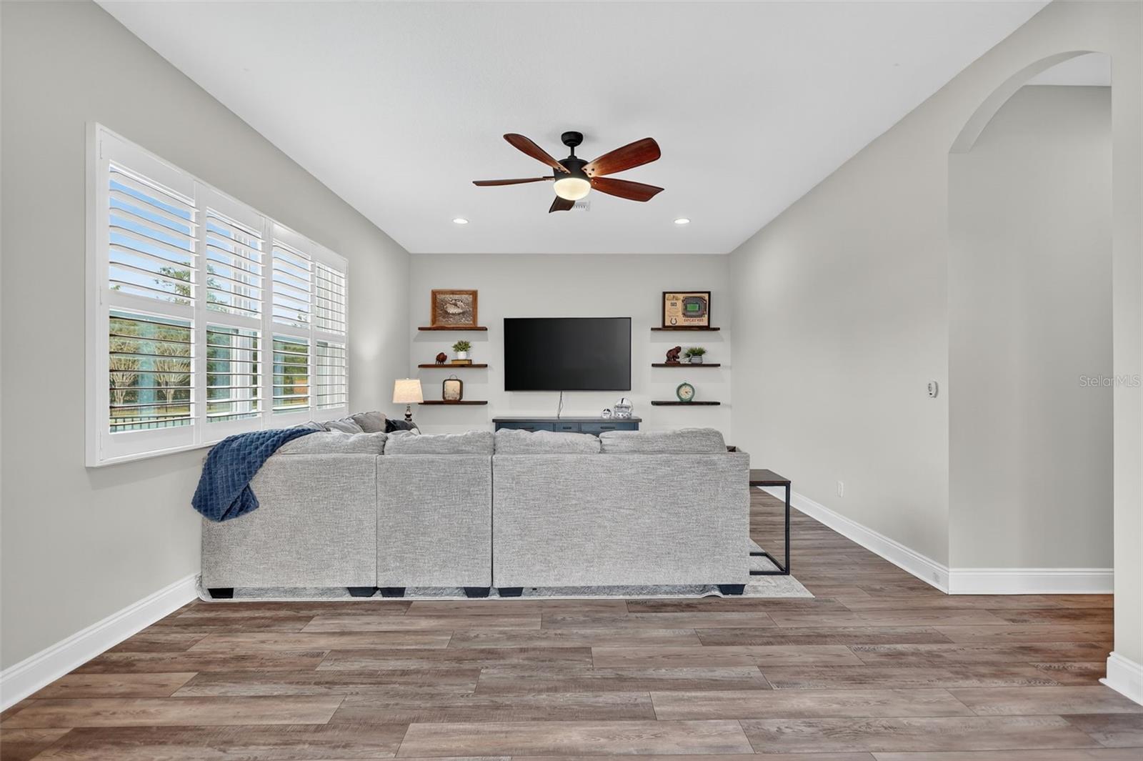 Image 47 of 71 For 16006 42nd Glen E