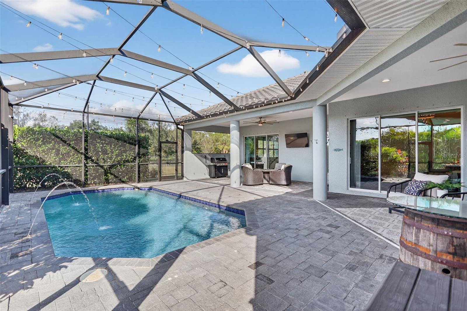 Image 52 of 71 For 16006 42nd Glen E