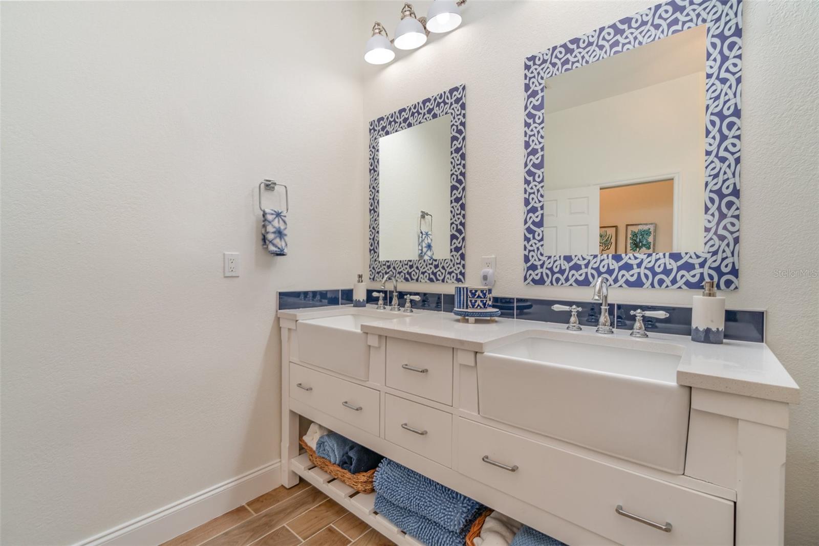 Image 27 of 52 For 1435 53rd Lane