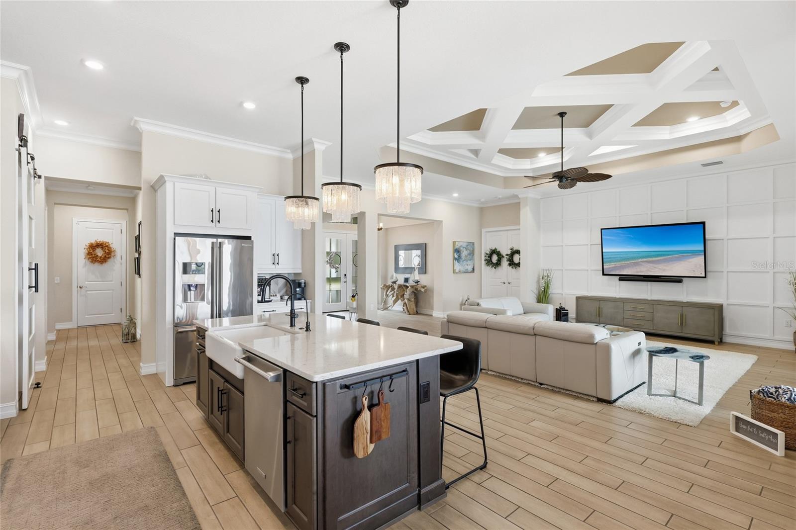 Image 15 of 77 For 340 Maraviya Boulevard