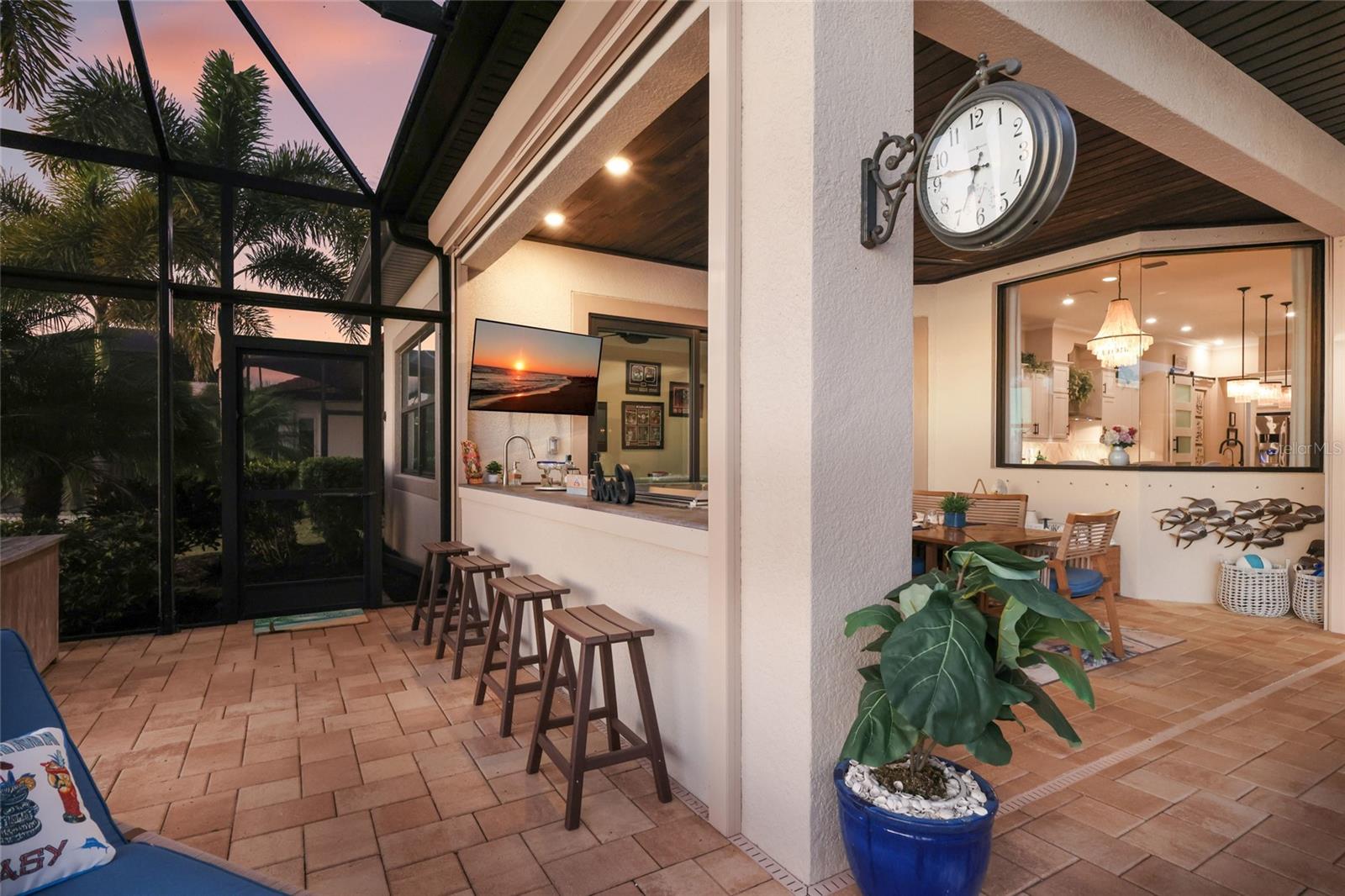 Image 52 of 77 For 340 Maraviya Boulevard