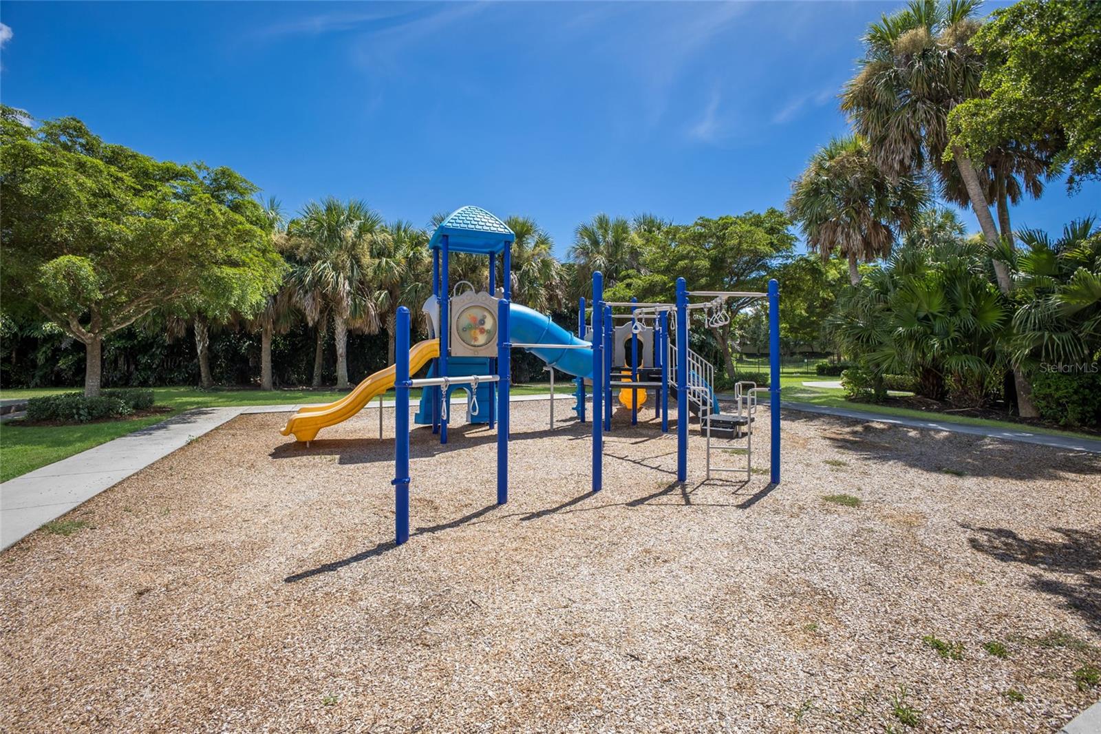 Image 71 of 77 For 340 Maraviya Boulevard