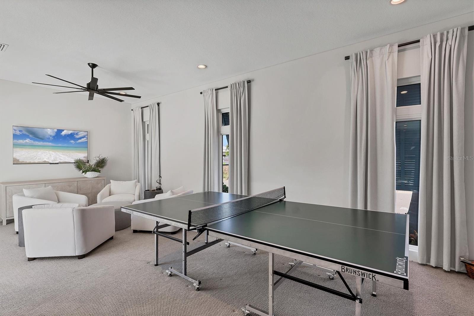 Image 21 of 63 For 5951 Redbay Boulevard