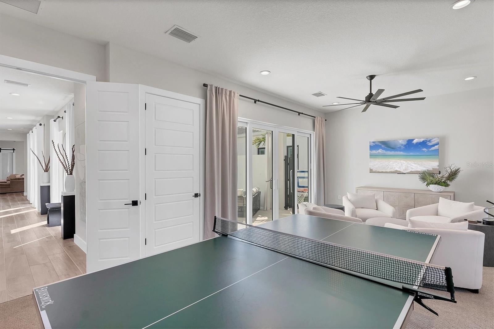 Image 22 of 63 For 5951 Redbay Boulevard