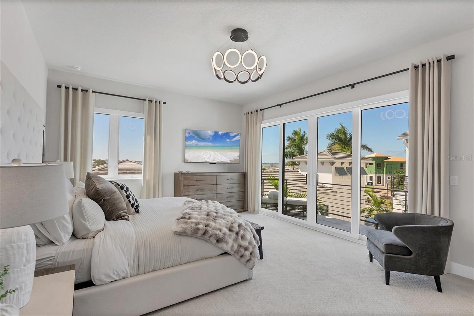 Image 28 of 63 For 5951 Redbay Boulevard