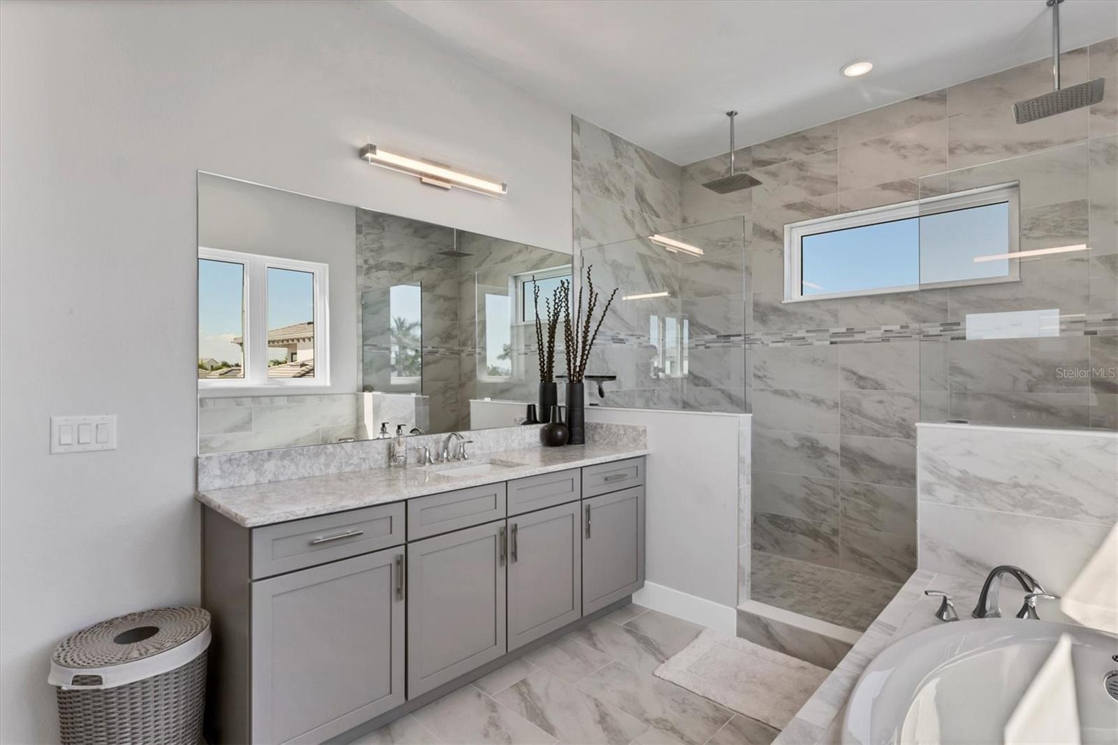 Image 33 of 63 For 5951 Redbay Boulevard