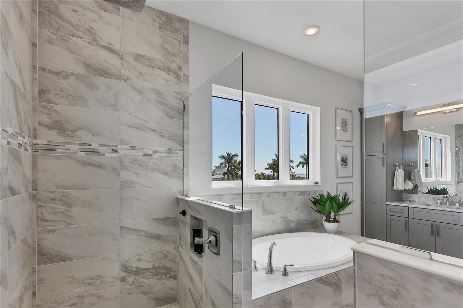 Image 35 of 63 For 5951 Redbay Boulevard