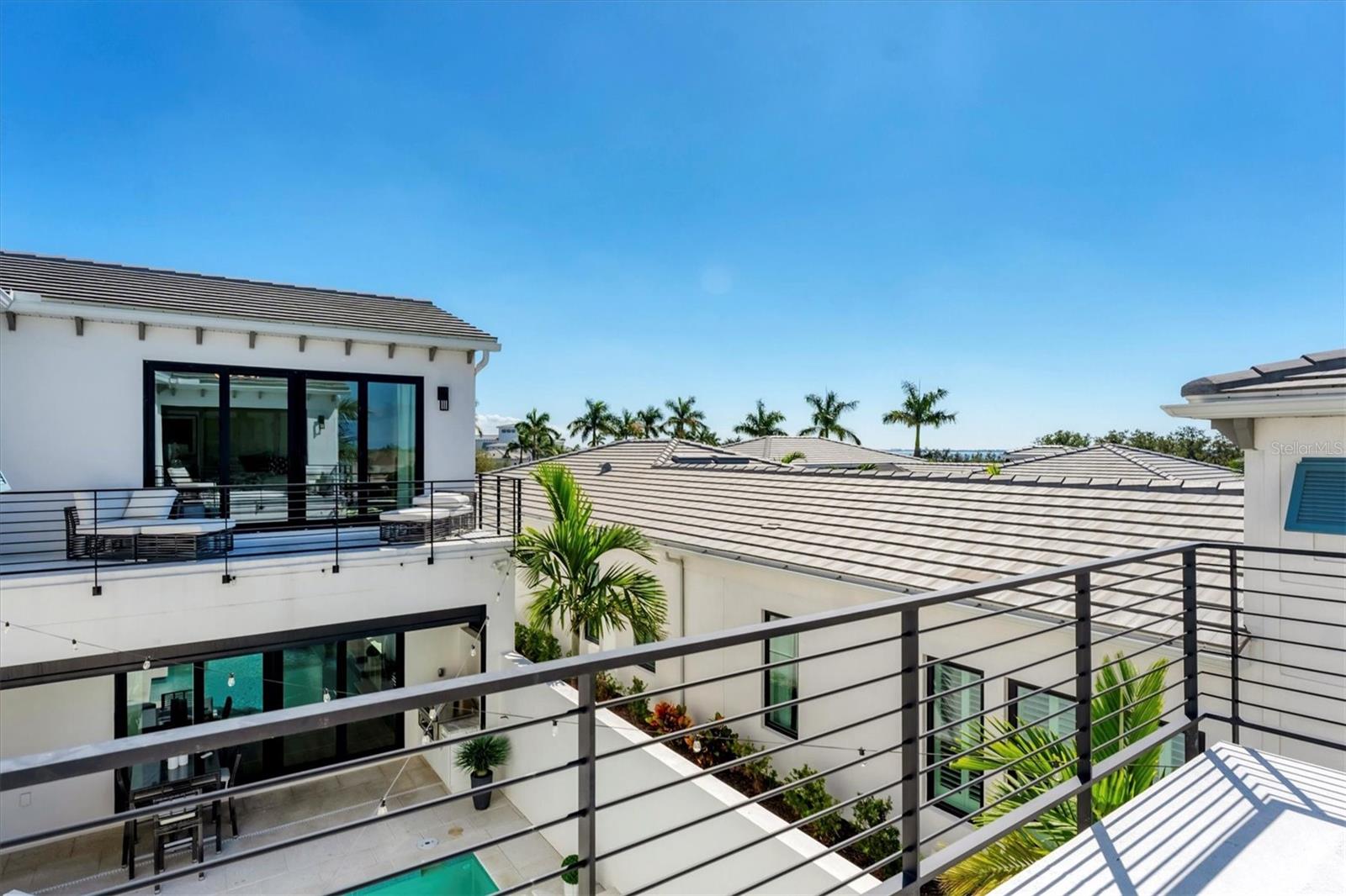 Image 40 of 63 For 5951 Redbay Boulevard