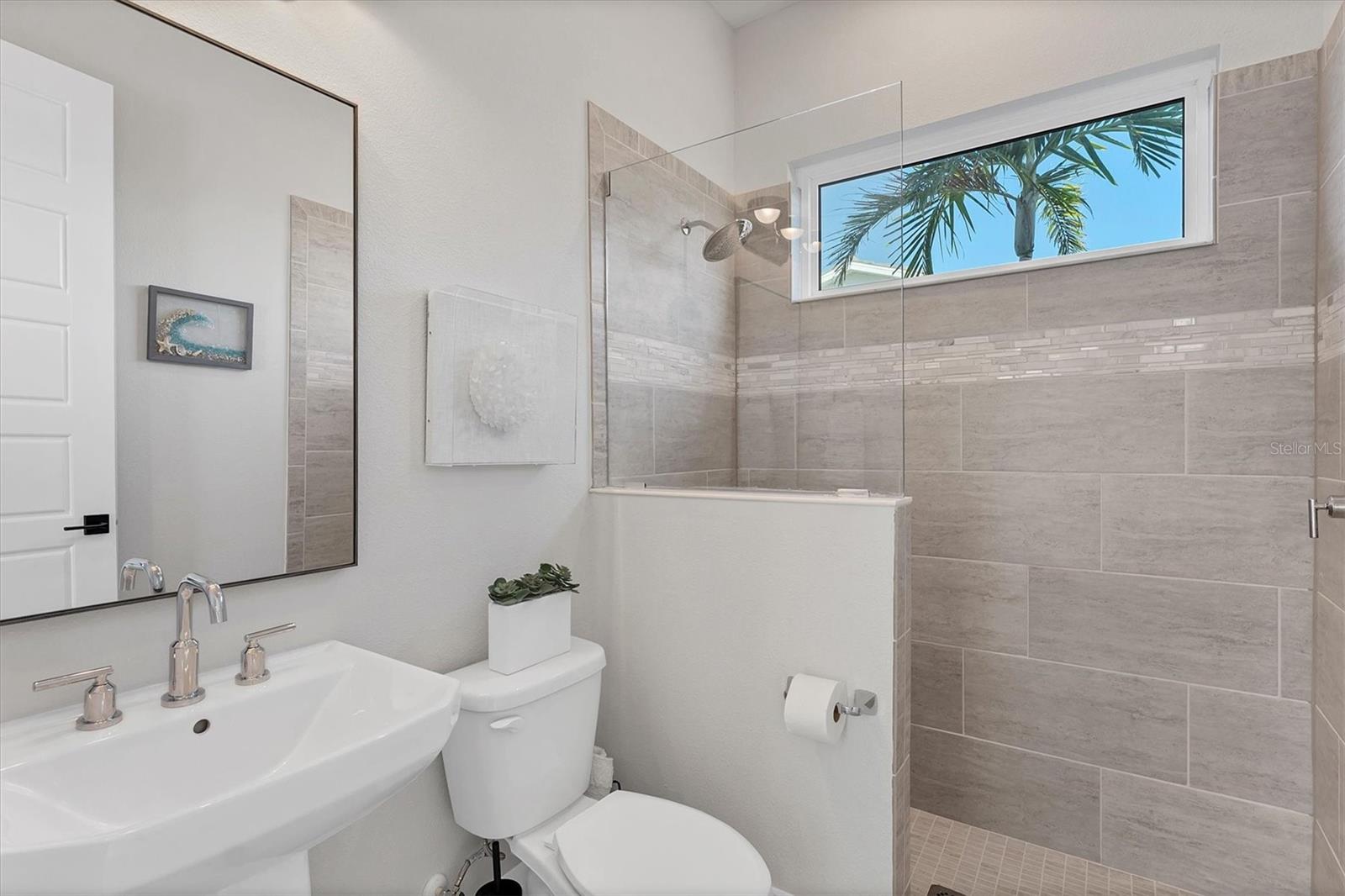 Image 44 of 63 For 5951 Redbay Boulevard