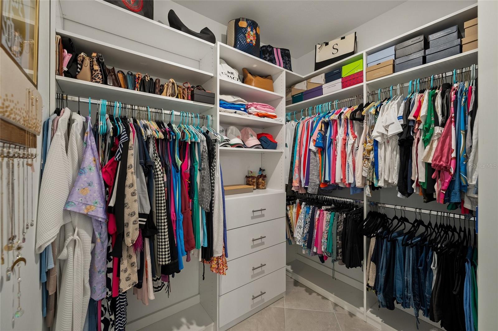 Image 30 of 48 For 15117 Blue Bay Terrace