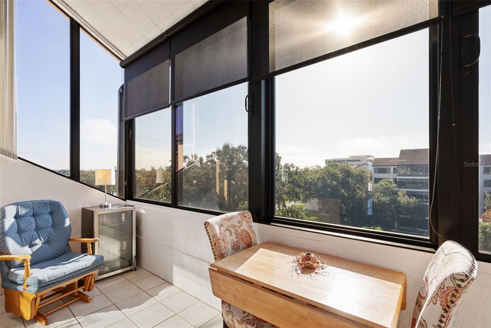 Image 32 of 63 For 6285 Midnight Pass Road 406