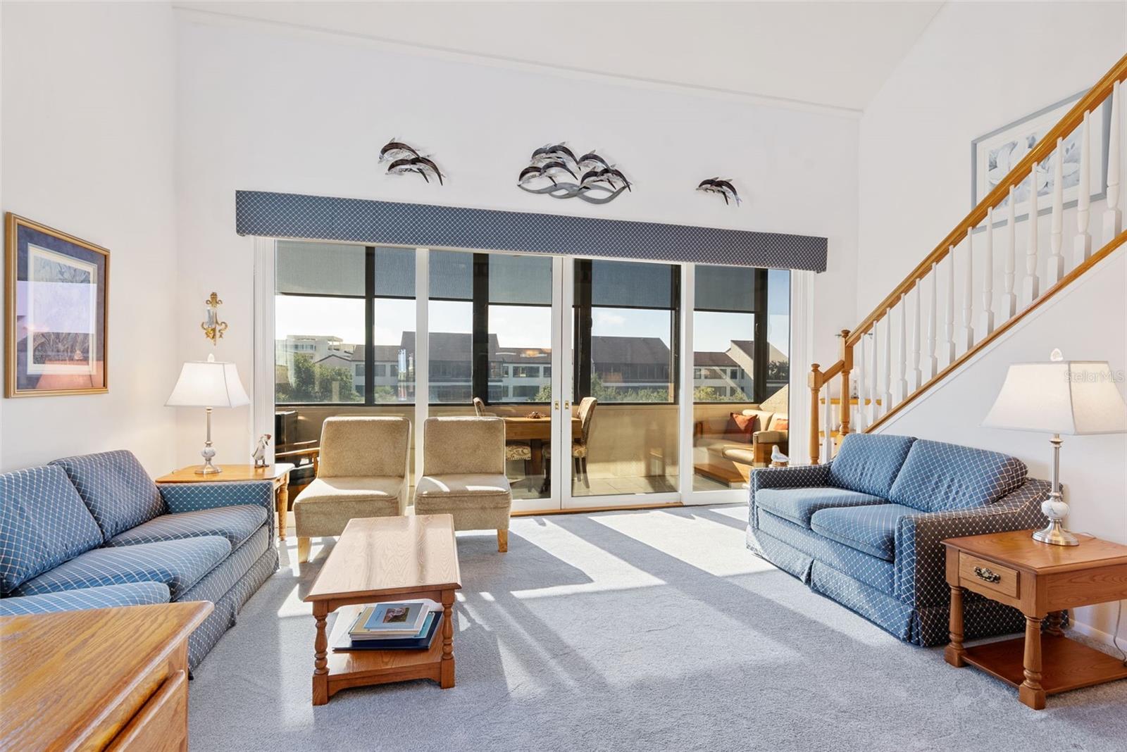 Image 5 of 63 For 6285 Midnight Pass Road 406