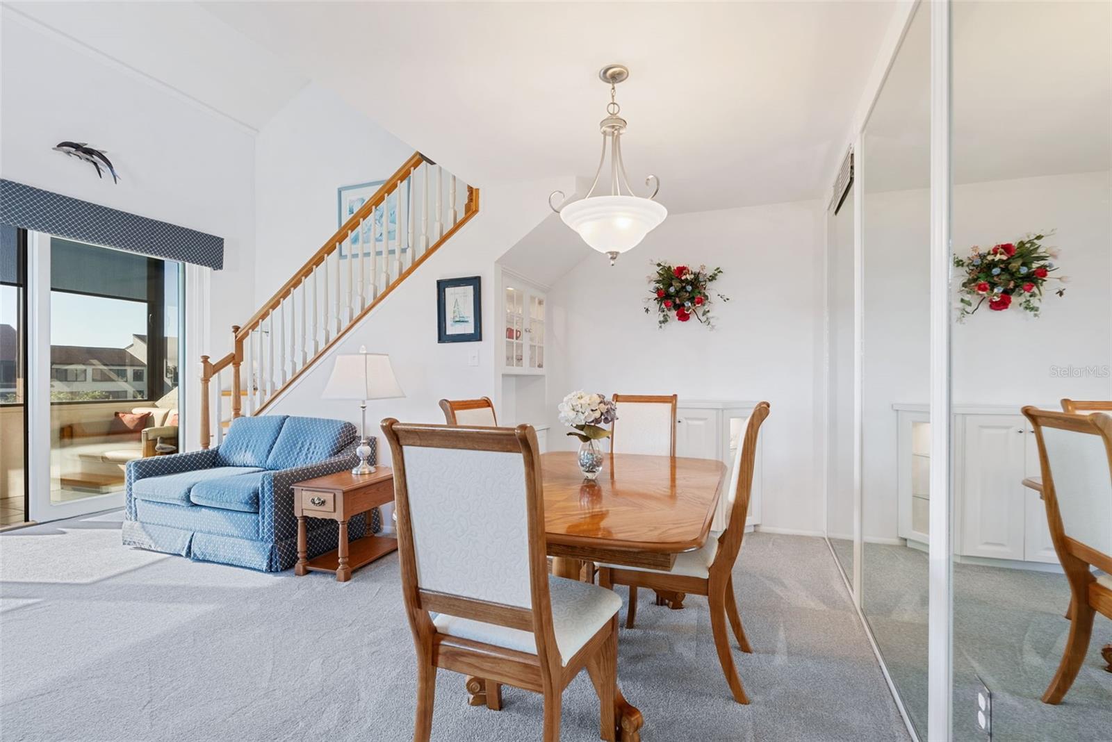 Image 8 of 63 For 6285 Midnight Pass Road 406