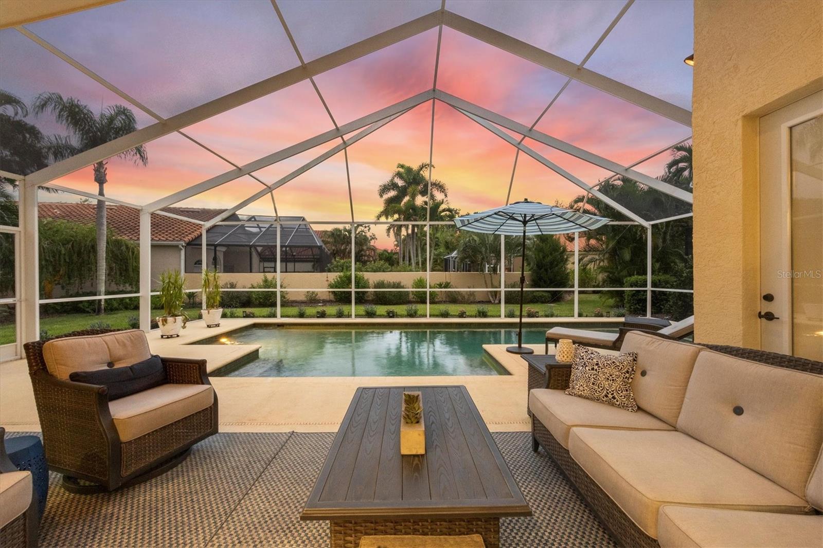 Image 37 of 67 For 8032 Via Fiore