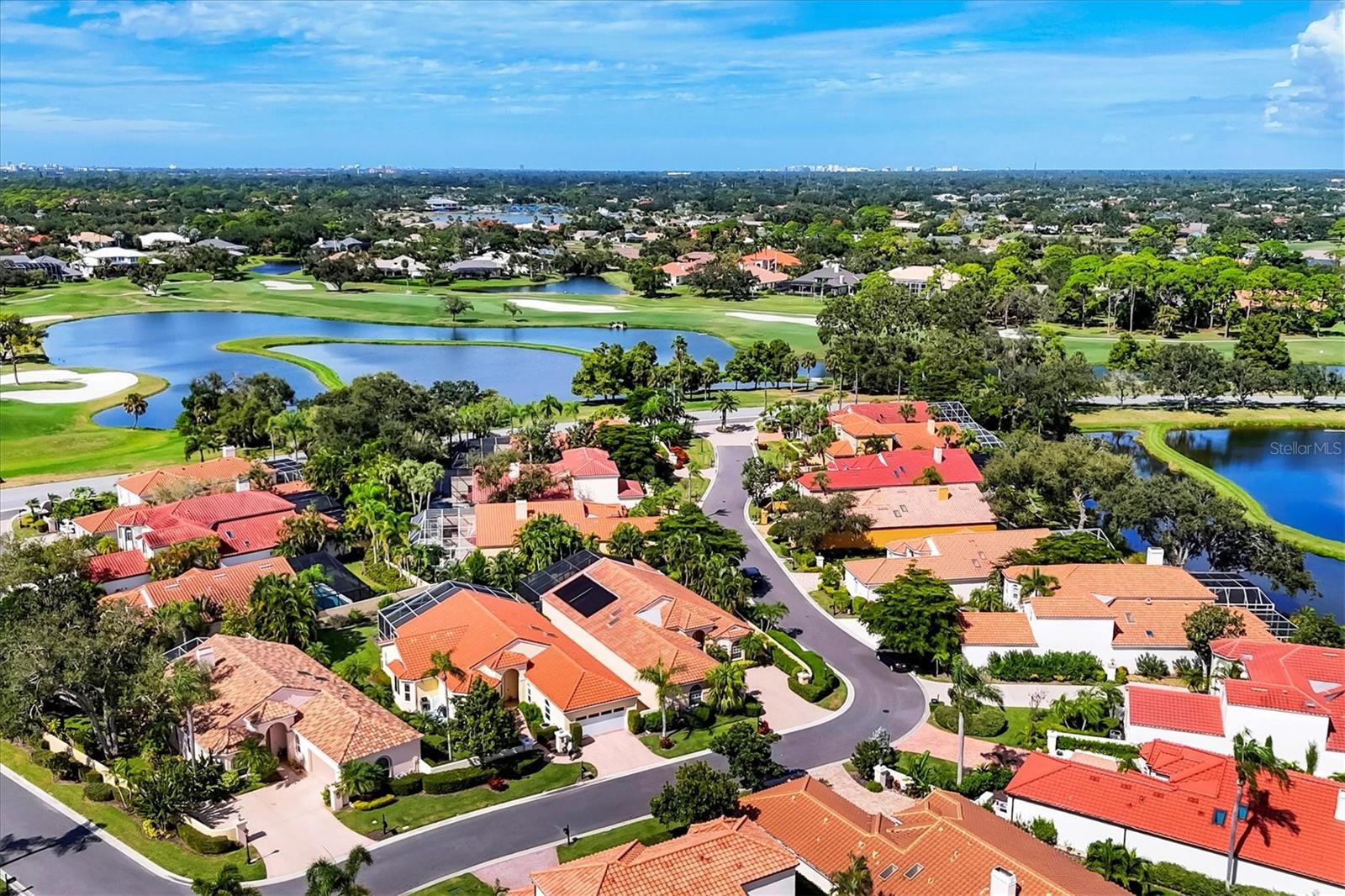 Image 50 of 67 For 8032 Via Fiore