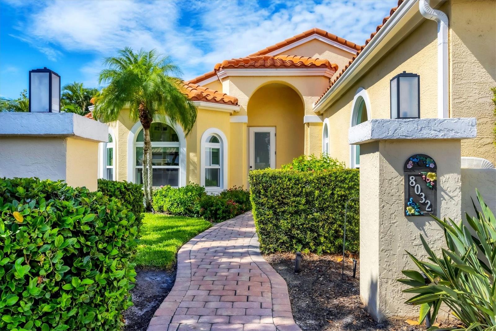 Image 6 of 67 For 8032 Via Fiore