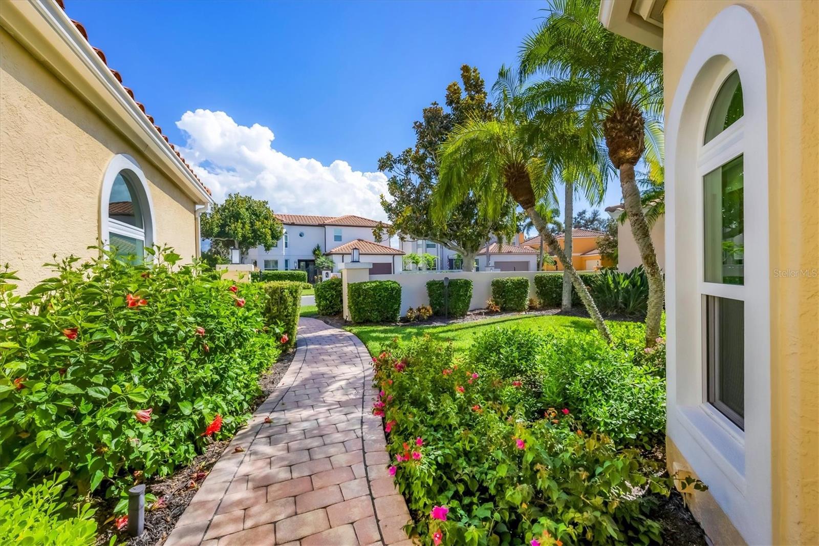 Image 8 of 67 For 8032 Via Fiore