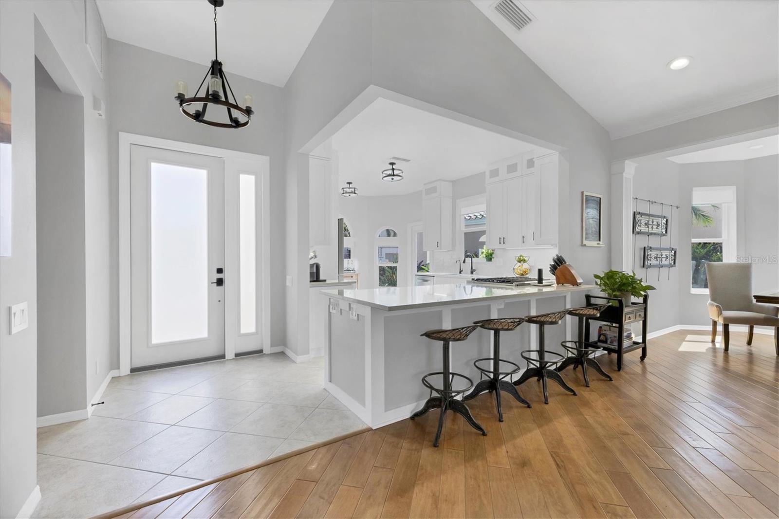 Image 9 of 67 For 8032 Via Fiore