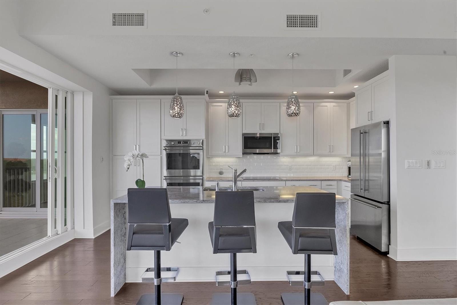 Image 12 of 60 For 10530 Boardwalk Loop 601