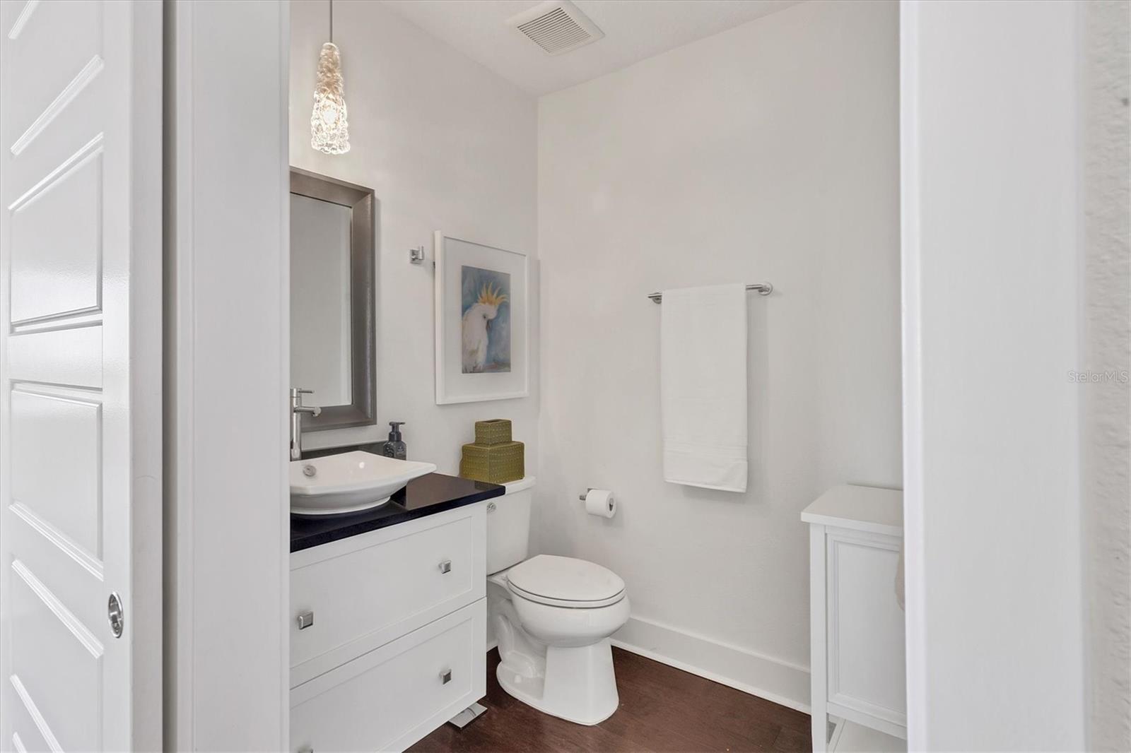 Image 27 of 60 For 10530 Boardwalk Loop 601