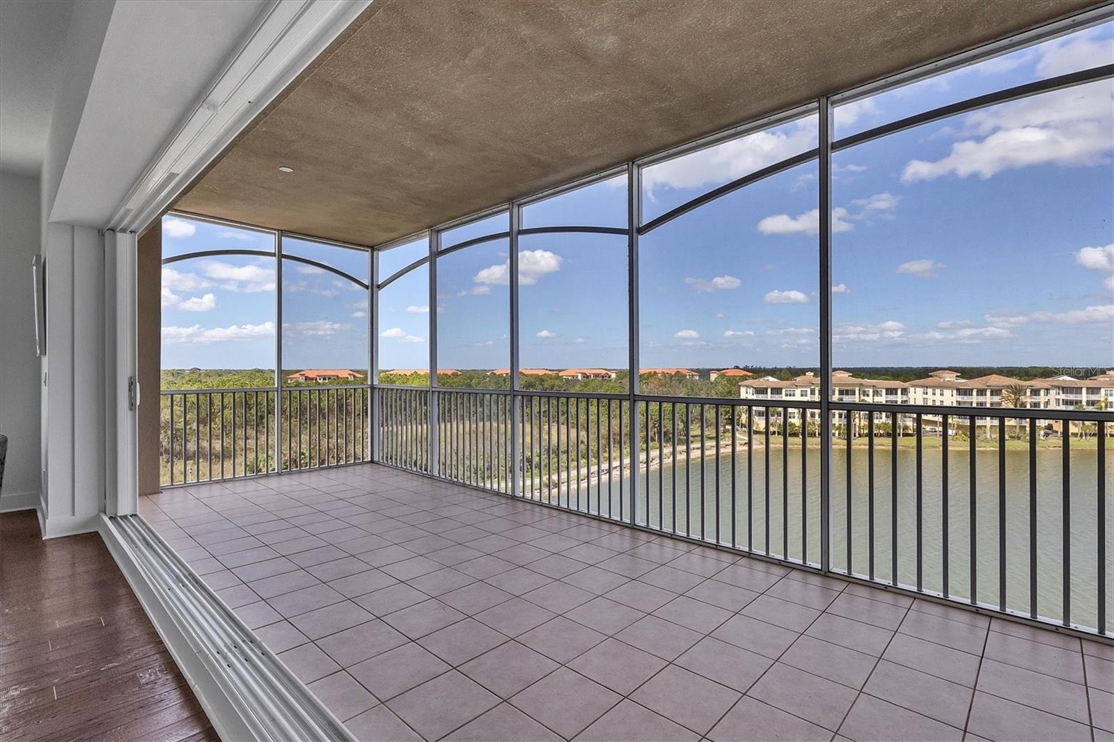 Image 29 of 60 For 10530 Boardwalk Loop 601