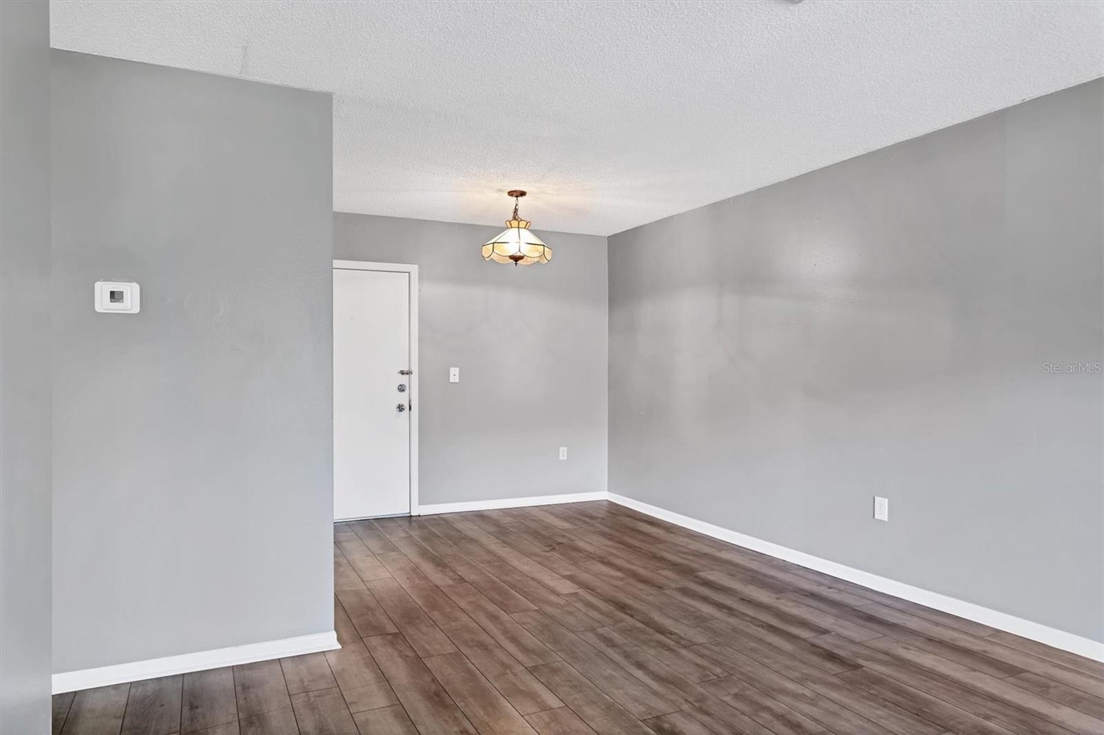 Image 13 of 34 For 5507 Fountain Lake Circle B203