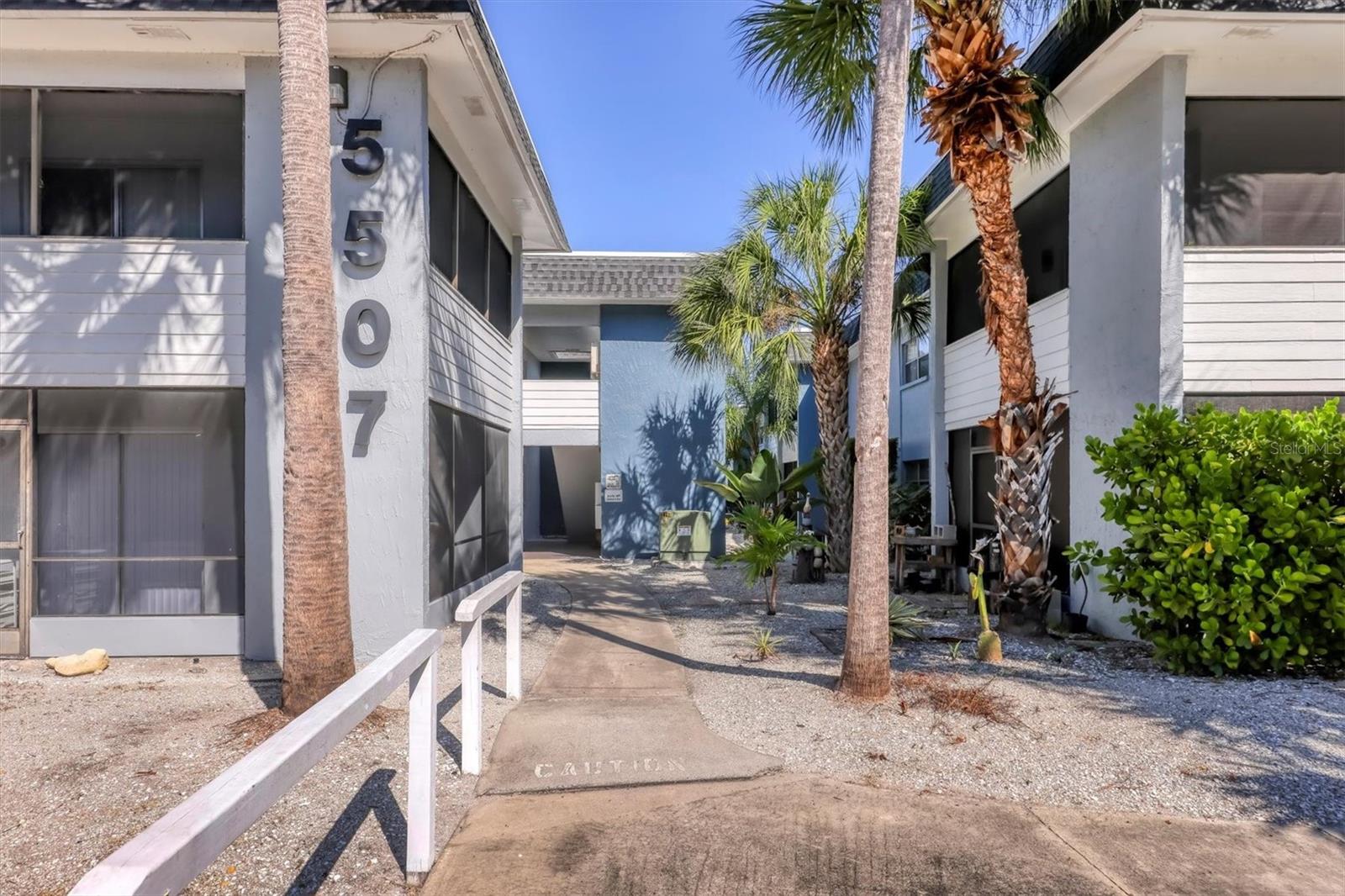 Image 2 of 34 For 5507 Fountain Lake Circle B203