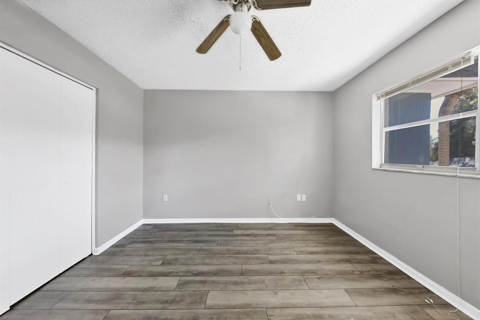 Image 20 of 34 For 5507 Fountain Lake Circle B203