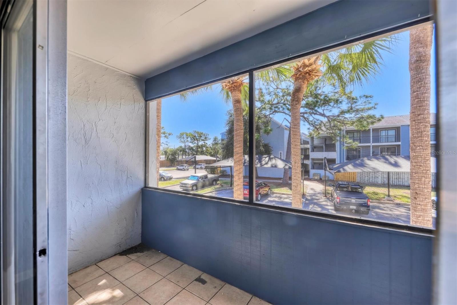 Image 22 of 34 For 5507 Fountain Lake Circle B203