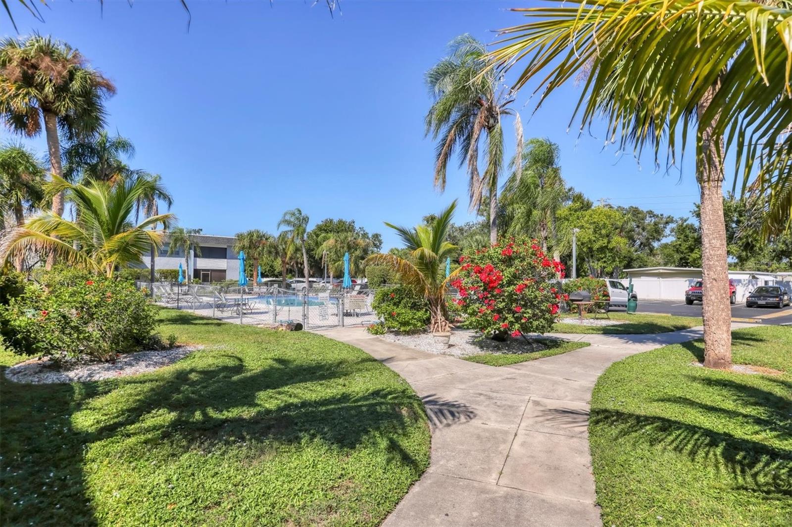 Image 24 of 34 For 5507 Fountain Lake Circle B203