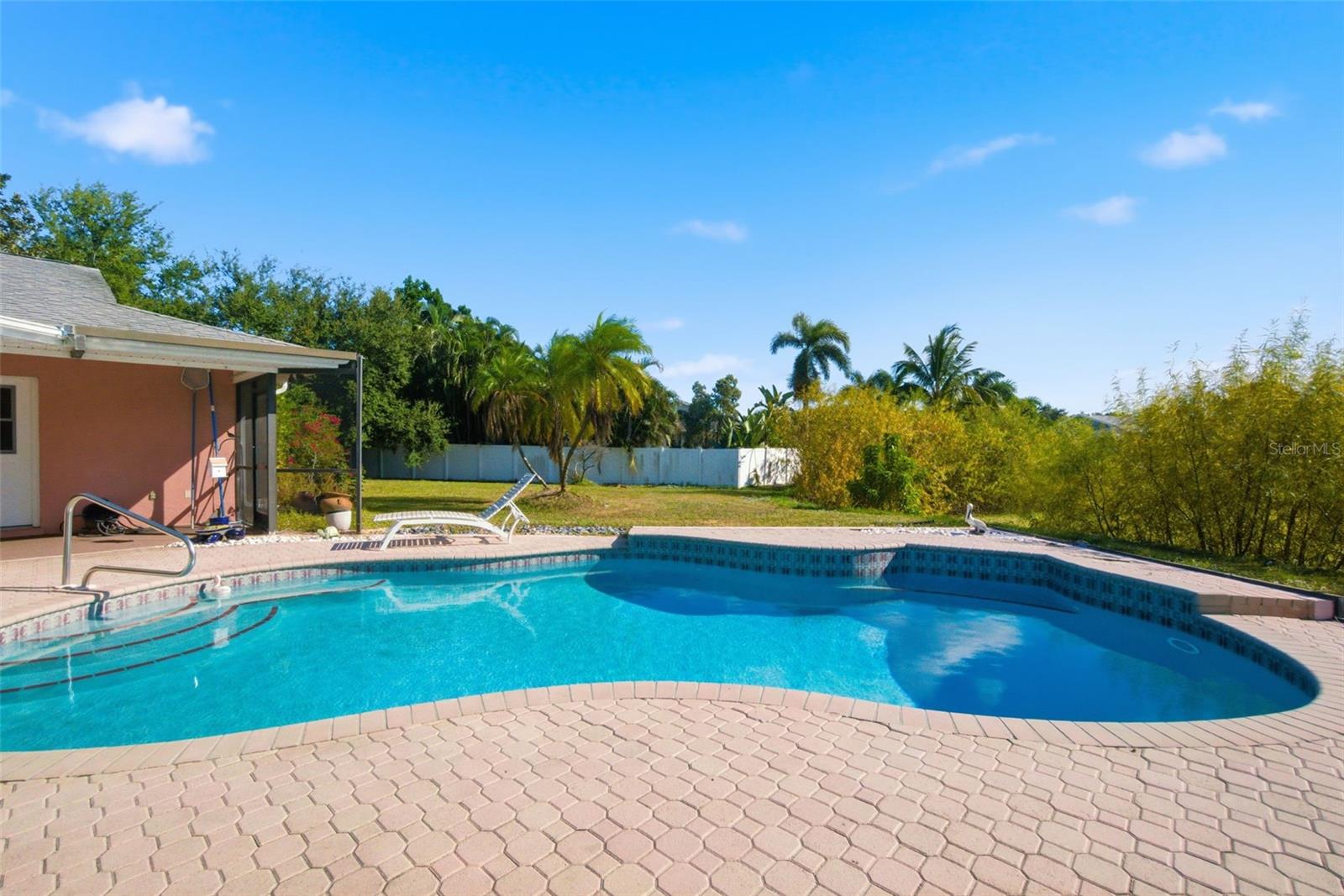 Image 20 of 55 For 7615 17th Avenue W