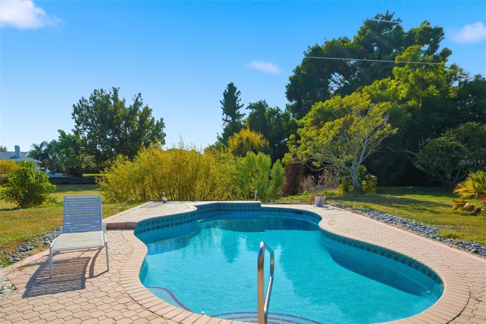 Image 21 of 55 For 7615 17th Avenue W