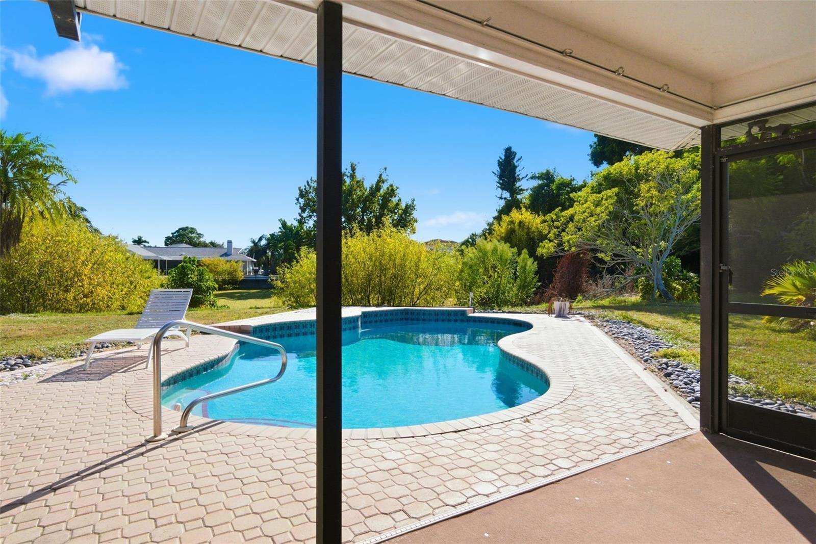 Image 22 of 55 For 7615 17th Avenue W