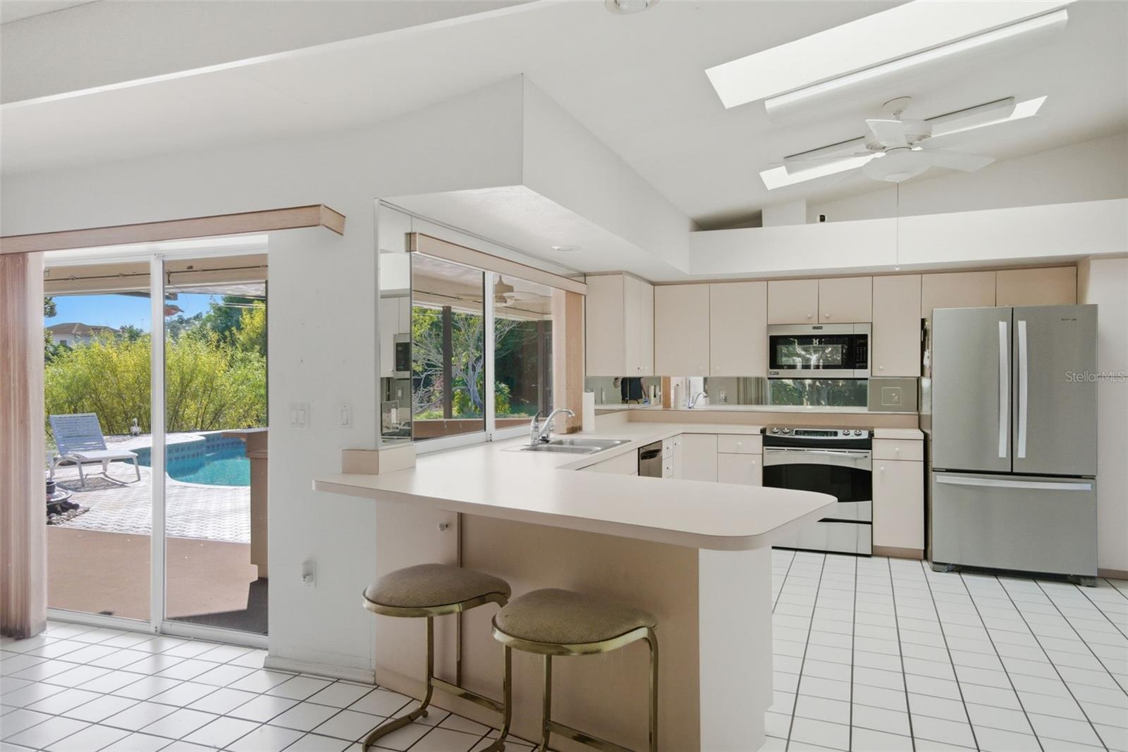 Image 27 of 55 For 7615 17th Avenue W