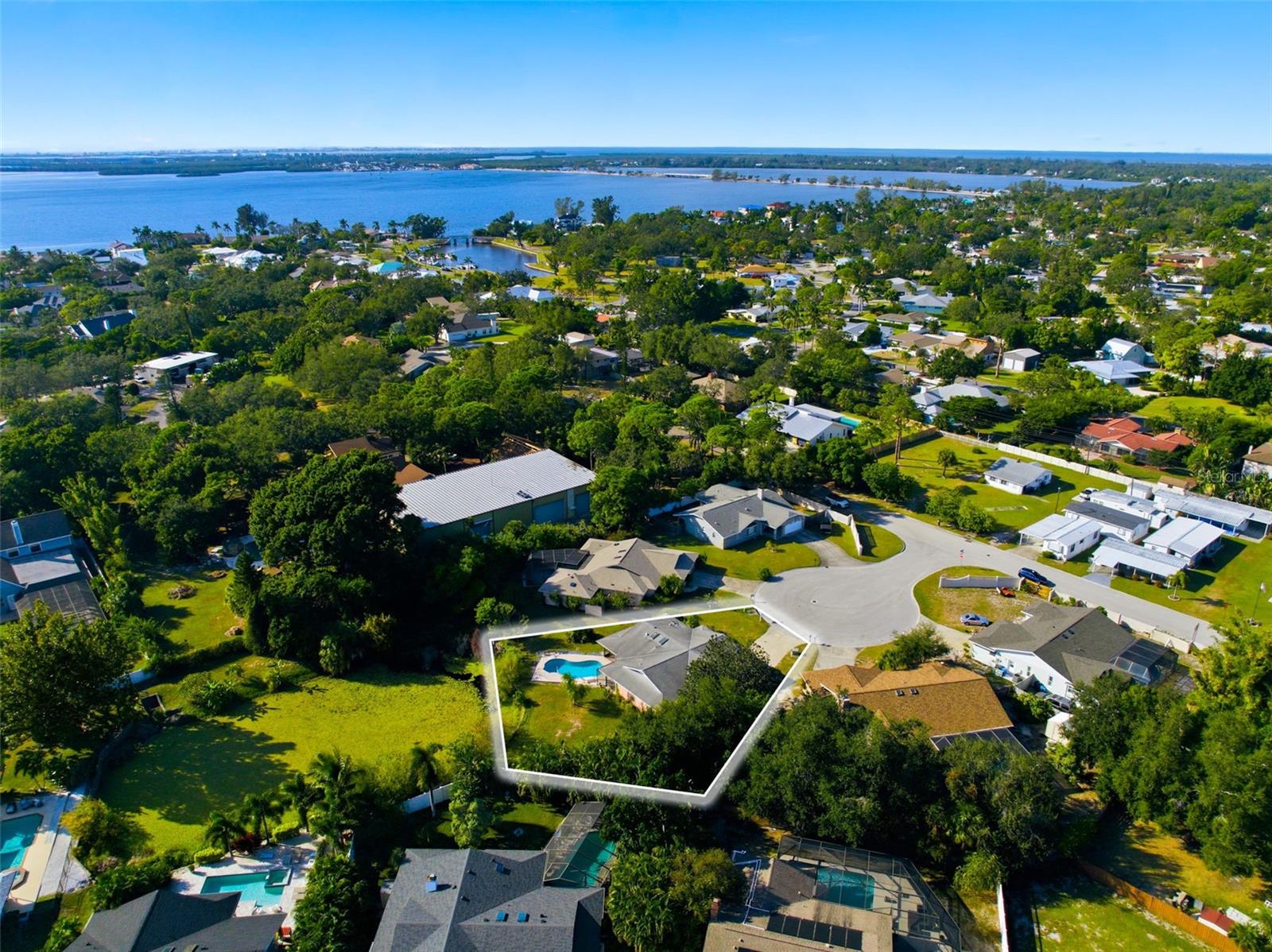 Image 5 of 55 For 7615 17th Avenue W