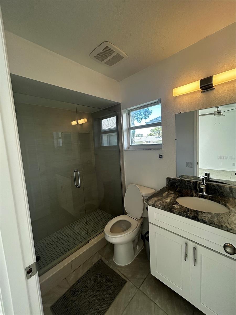 Image 10 of 12 For 1940 Debbie Street