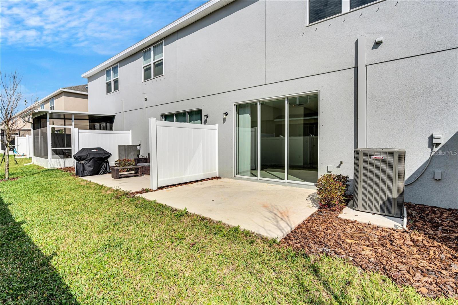 Image 7 of 37 For 6313 Willowside Street