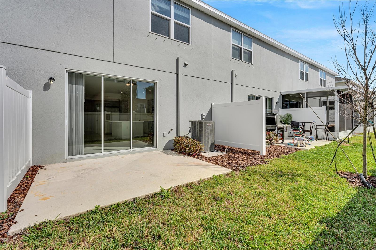 Image 8 of 37 For 6313 Willowside Street