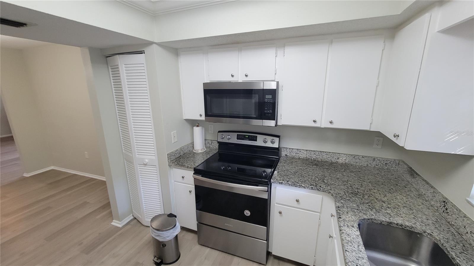 Image 11 of 24 For 8427 Brandeis Circle E