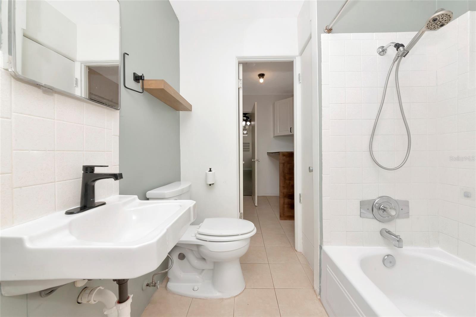 Image 19 of 39 For 6412 47th Avenue E