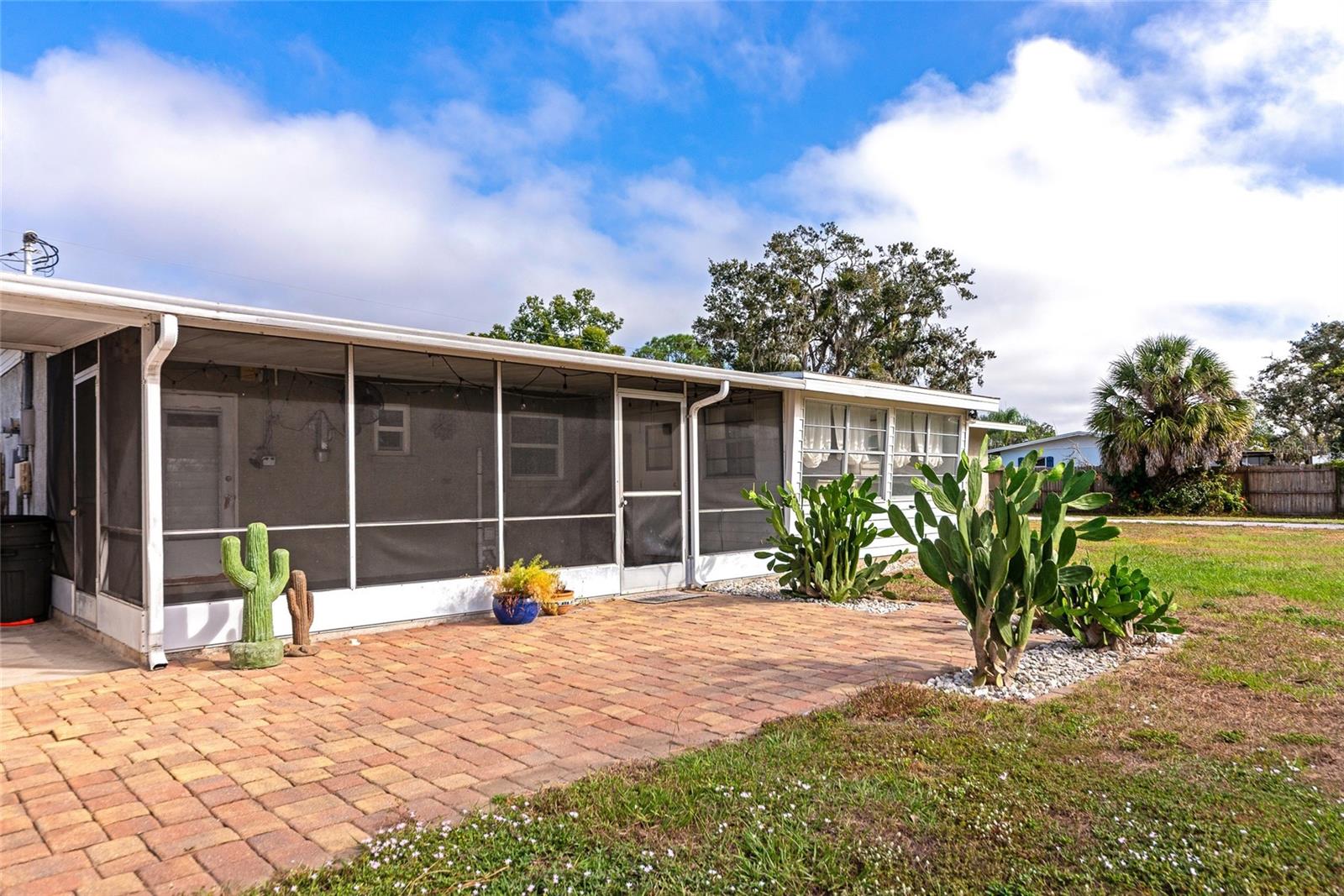 Image 30 of 39 For 6412 47th Avenue E